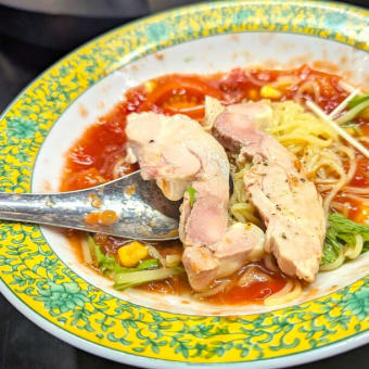 よ志乃＠千葉中央　夏の限定？「特製トマト冷やし麺」はキンキンに冷やしたトマトビューレをぶっかけたような豪快な一杯！