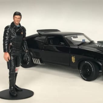 1/18 マッドマックス　ブラック・インターセプター とカスタムフィギュア（1/18 Black Interceptor with Custom Figures 
