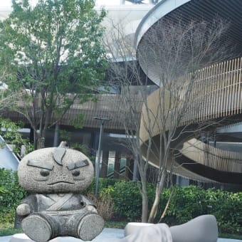 箕面のゆるキャラゆずる君を背景削除して、梅田や万博公園へ、に連れてきました。2025-2-20