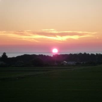 役場から見える夕日