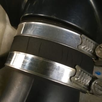 春の恒例行事 R100のオイル交換してみた。