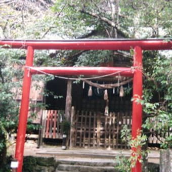 月山神社