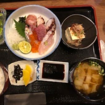 ランチの店でチンしたご飯がでてきた件