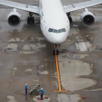 羽田空港へ