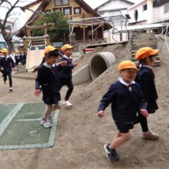 おれんじ　５歳児　戸外遊び