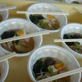 雨天決行！！「水曜市感謝祭」