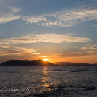 秋空と函館山と夕陽