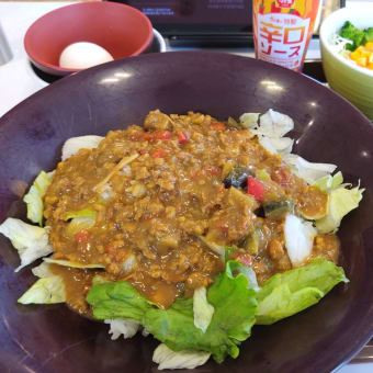スパイシーキーマカレー丼