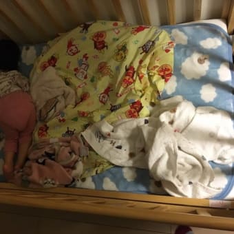 赤ちゃんの寝相問題
