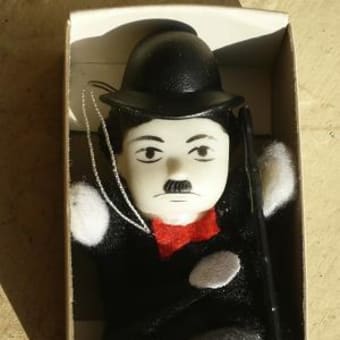 Charlie　Chaplin 　　　　　オーナメント人形モン