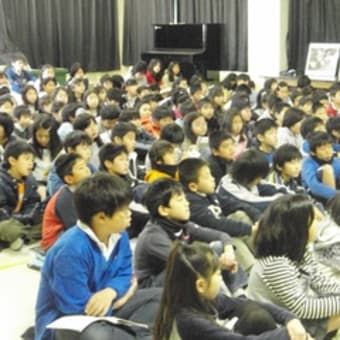 川崎市立鷺沼小学校へ 写真展 水俣を見た７人の写真家たち09