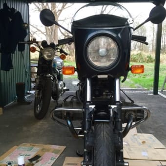 春の恒例行事 R100のオイル交換してみた。