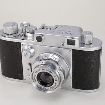 懐かしきフィルムカメラのエプロンデザイン