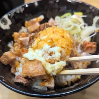 裏武蔵家西千葉本店＠西千葉　1300円の「🉐裏武蔵家ラーメン（並）✖あの伝説のミニ丼「半並商ごはん」！
