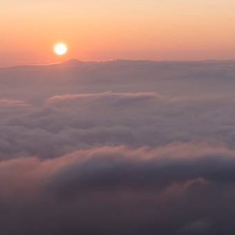 ニセコの雲海と日の出