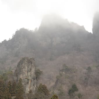 妙義山