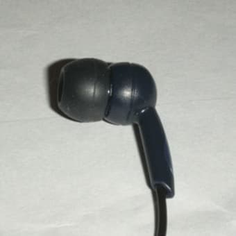 イヤフォンの部品が取れやすくて困ります