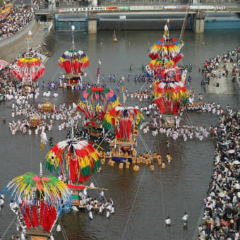 川渡り神幸祭がはっじまっるよ～！！