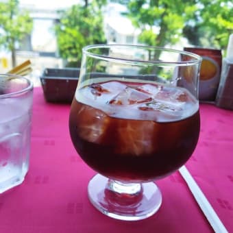お散歩の後は…カフェへ♪