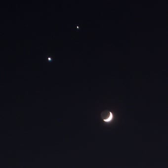 星の光に祈りを