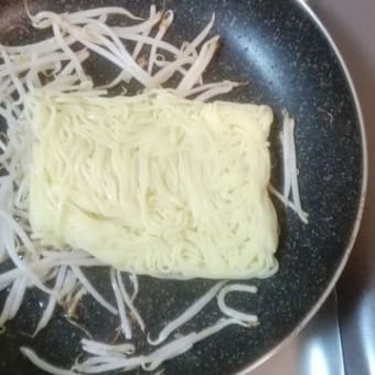 ◎１食50円の「もやしだけ焼そば」を作ってみた