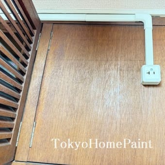 作り付けの収納棚を白く甦らせよう！②