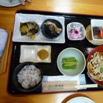 八峰白神アワビを使ったグルメ料理２