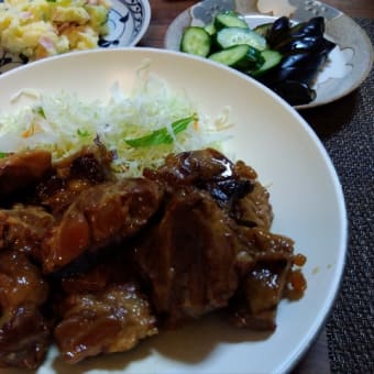 とうもろこしご飯と焼きおにぎりと豚肉軟骨煮込み