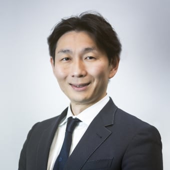 ワンダーランドの社長　平本光に呪いをかけました。　木星の魔女