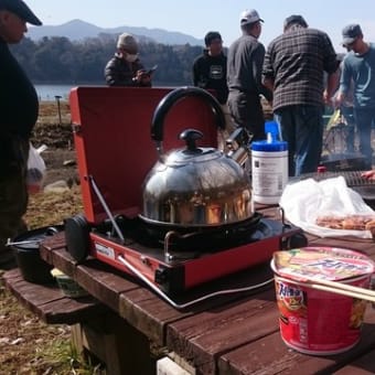 今年も恒例の【初バスルアー投げ】