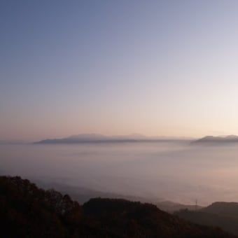 朝日の風景　巻機山　