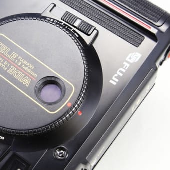 ズームコンパクトカメラ時代までの隙間製品・2焦点カメラ