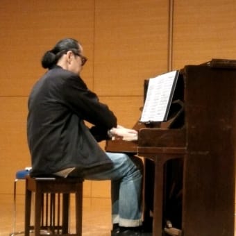 Flute meets Minipiano  ４月２４日（木）１９時　鶴見区民文化CサルビアH３階音楽ホール