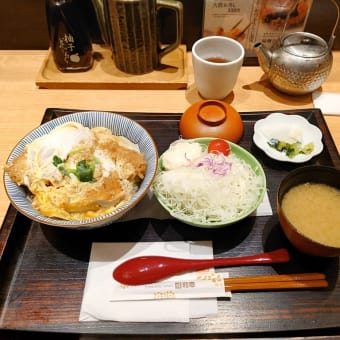 川崎・和幸 で ロースかつ丼