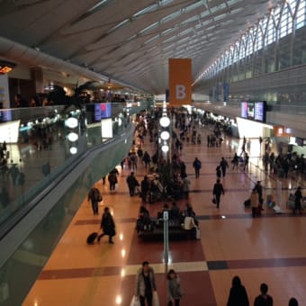 羽田空港へ