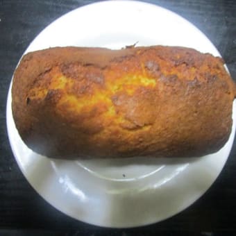 シンプルなバターパウンドケーキ