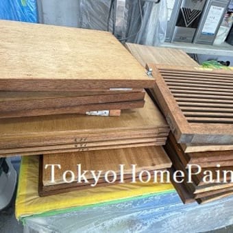 作り付けの収納棚を白く甦らせよう！②