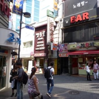 地元の会社員たちも集まるエリア