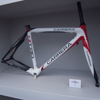 カレラ　CARRERA ニトロ　話題モデル