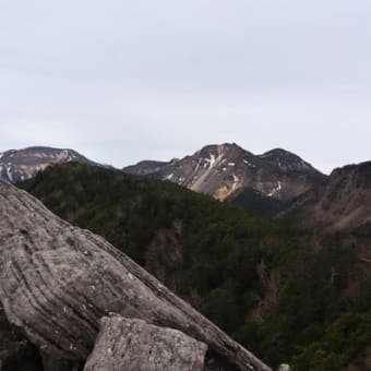 八ヶ岳・にゅう～中山～高見石を周回