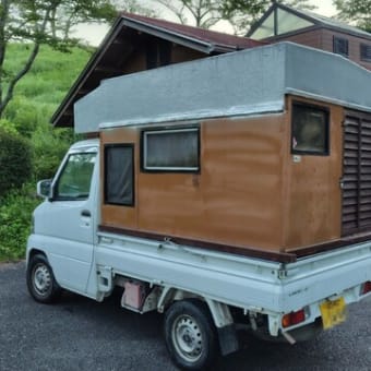 車中泊かテント泊か