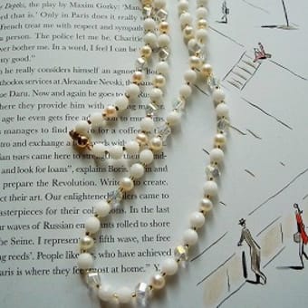 白い翡翠と真珠のロングネックレス　　　White Jade and Pearl Long Summer Necklace