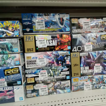 中古ショップにガンプラを見に行ってきたら高すぎて買えなかった（笑）