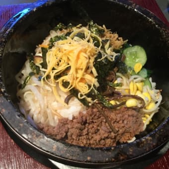 ホルモンうどん　「肉処　倉」　大阪枚方　