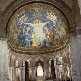 主祭壇のモザイクにキリスト　サクレクール寺院　モンマルトル