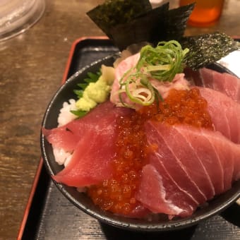 ランチは、目利きの銀次八丁堀店で限定１０食、1,500円が1,000円のドカ盛り店長を選択‼️