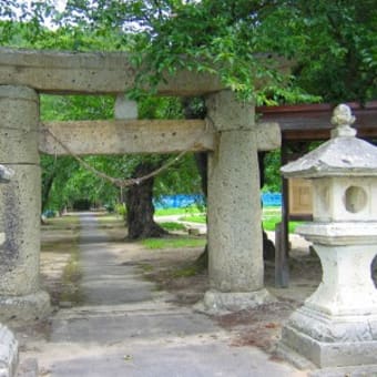 高房神社の石鳥居