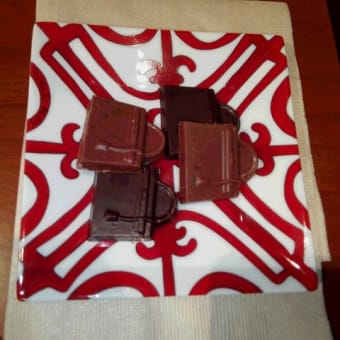 銀座エルメス本店:bagの形のチョコレート可愛い。