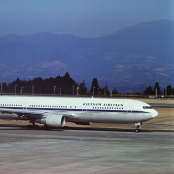 ２００３年２月 鹿児島空港 ベトナム航空 Boeing767-300