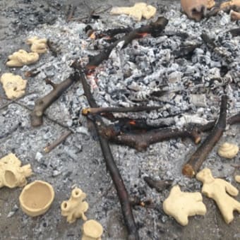 みんなで土偶を焼きました